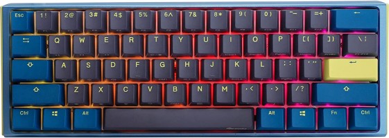 TECLADO MECANICO DUCKY ONE 3 DAYBREAK MINI TECLAS AZULES CLEAR SWITCH INGLES PBT DOBLE DISPARO SIN COSTURAS CAJA SUPERIOR AZUL CAJA INFERIOR GRIS CAJA