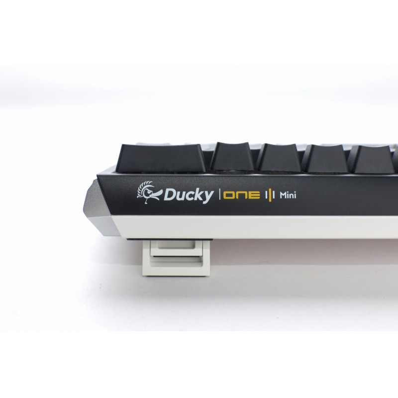 TECLADO MECANICO DUCKY ONE 3 MINI TECLAS NEGRAS INTERRUPTOR MARRON INGLES PBT DOBLE DISPARO SIN COSTURAS NEGRO Y BLANCO