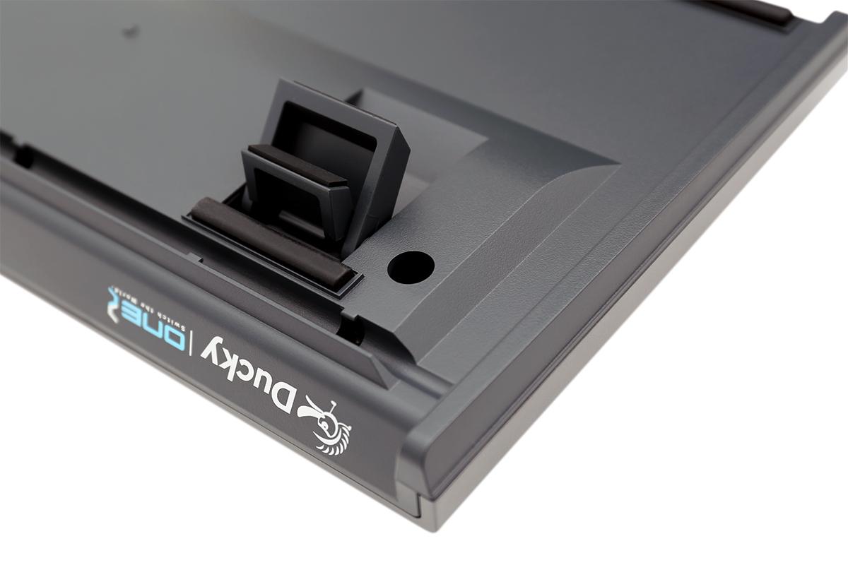 Teclado Mecanico Ducky One 2 Tkl Skyline Teclas Gris Oscuro Interruptor Rojo Ingles Pbt Doble Disparo Sin Costuras Estuche Gris Sin Led