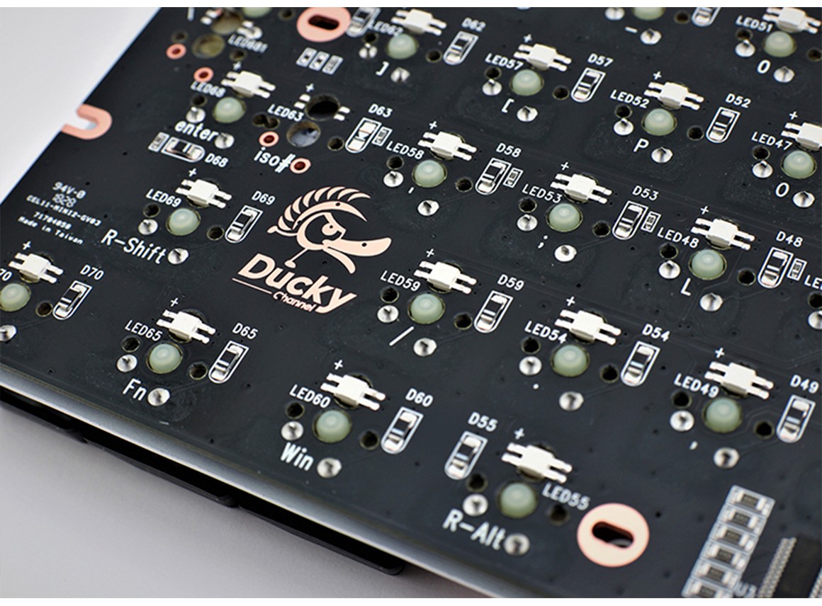 Teclado Gamer Ducky One 2 Mini Rgb Cherry Mx Brown Double-shot Pbt Mecanico
