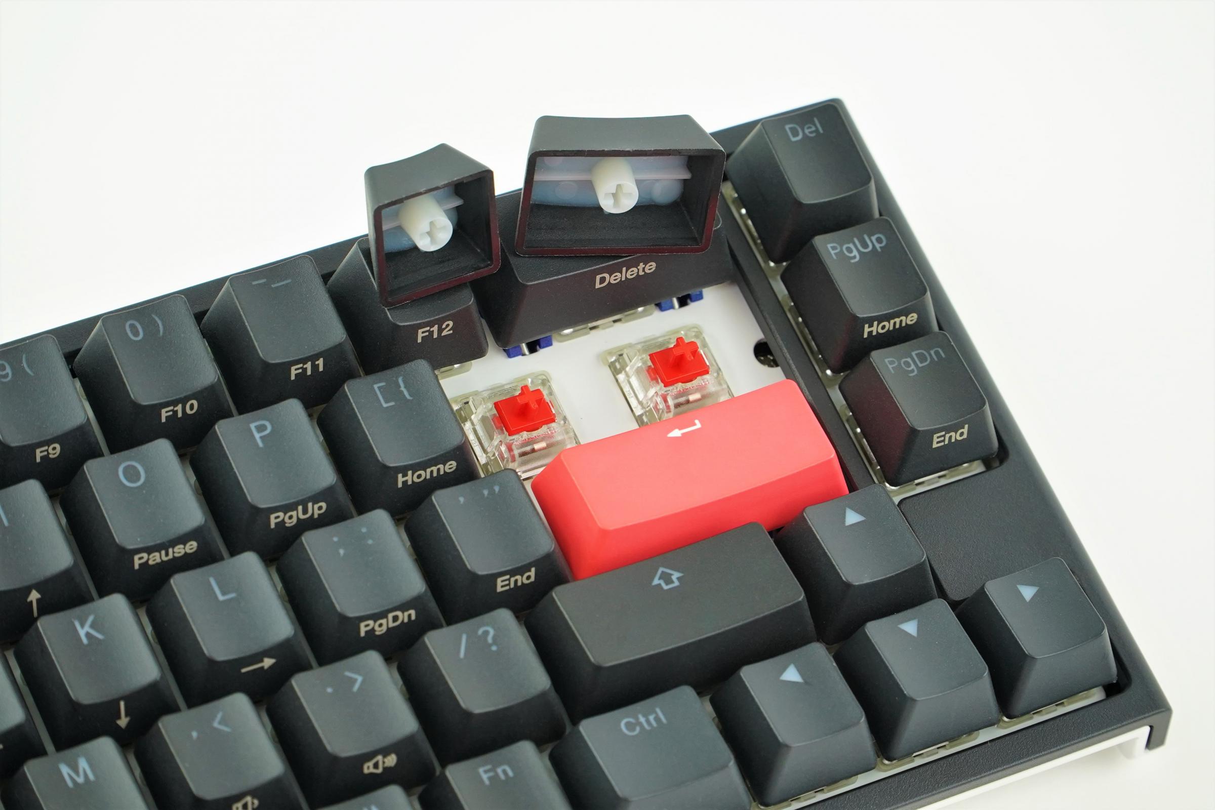 Teclado Gamer Ducky One 2 Sf Rgb Cherry Mx Red