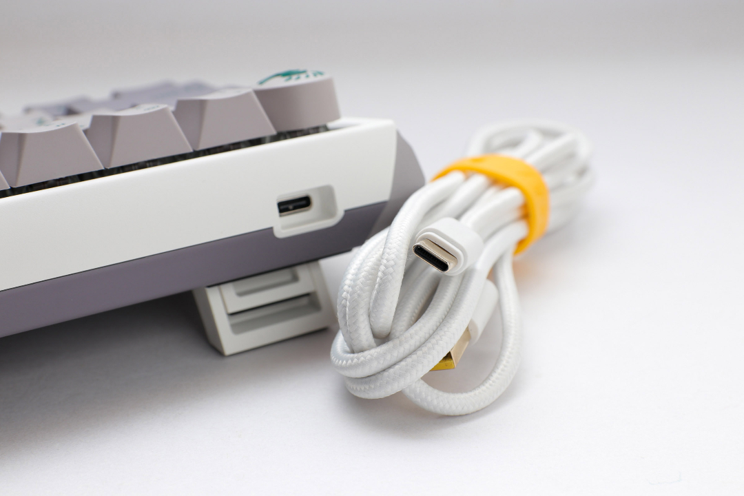 Teclado Mecanico Ducky One 3 Daybreak Dkon2167st-suspdmiwhhc2